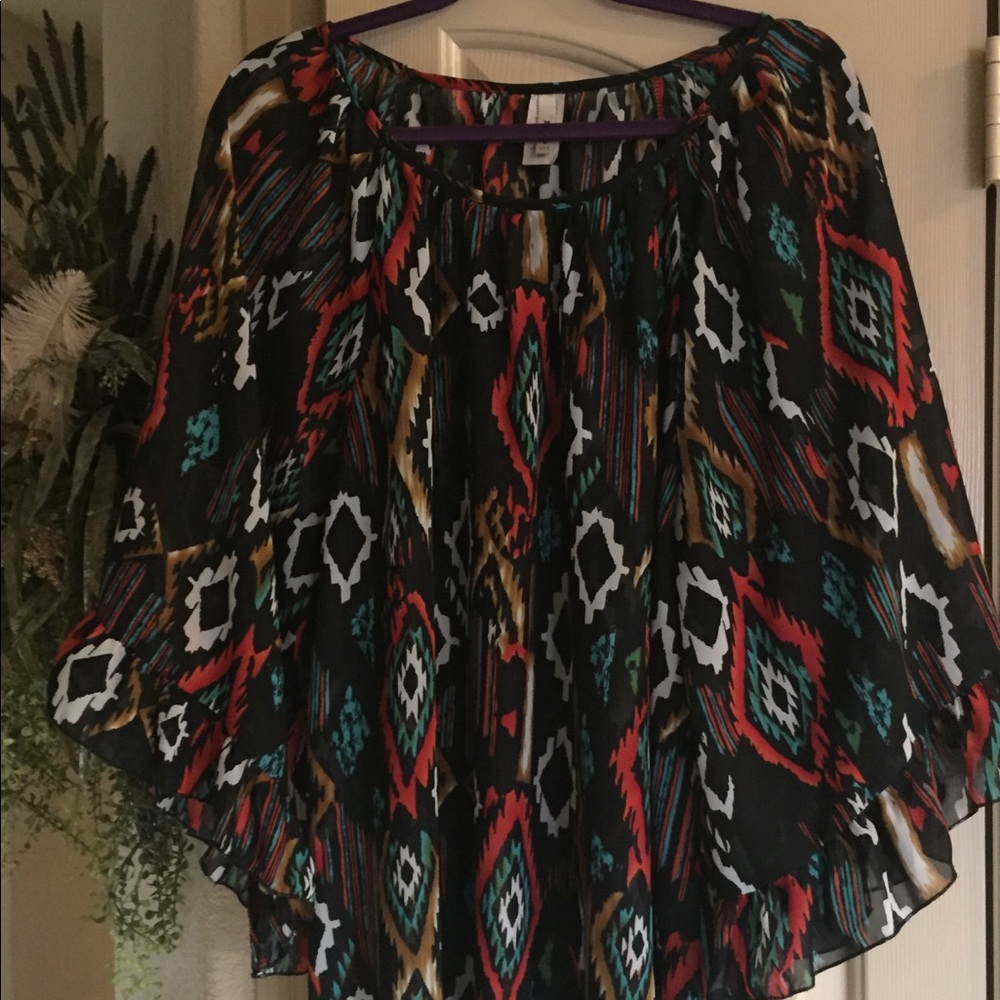 Free-flowing, Sheer Boutique Shirt (Gently Used)